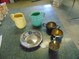 lot 4649 image: Pottery Cream Pitchers - Silverplate Items