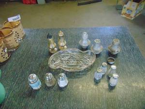 lot 4650 image: Salt and Pepper Selection