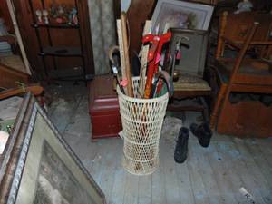 lot 4659 image: Rattan Basket with Umbrellas - Yardsticks and More