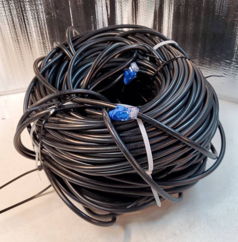 lot 58240 image: Cat6 Outdoor Ethernet Cable, In-Ground, Heavy Duty Direct Burial, 24AWG CCA Patch Cord, POE, UTP, Waterproof, LLDPE UV Resistant, Network, Internet, LAN, Cat 6 Cable. LENGTH UNKNOWN. - Retail $15