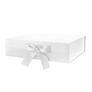 lot 13313 image: GREEN BEAN Large Gift Box with Lid for Presents 13x9.7x3.4 Inches, White Magnetic Gift Box with Ribbon, Bridesmaid Proposal Box, Luxury Gifts Box (Glossy White) - Retail $14