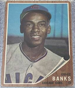 lot 107 image: 1962 Topps Baseball Card #25 - Ernie Banks Chicago Cubs