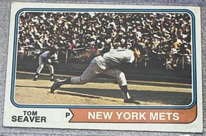 lot 123 image: 1974 Topps Baseball Card #80 - Tom Seaver New York Mets