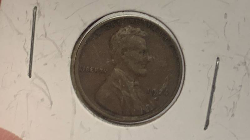 lot 16 image: 1924-S Lincoln Wheat Penny Coin RC50