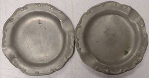 lot 272 image: Small Round Plates with Scalloped Relief Border Set of 2 DP60