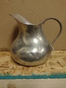lot 274 image: Metal Pitcher with Handle and Spout DP60