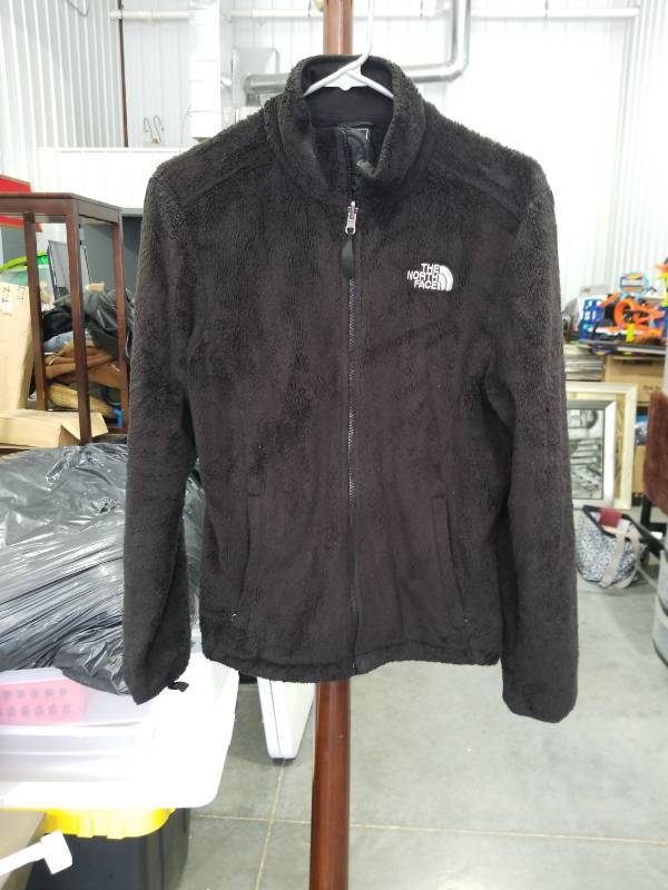 lot 3452 image: The North Face Womens Black Fleece Jacket Size M