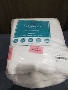 lot 1768 image: (6) Pleasant Home Bath Towel 515 GSM 61cm x 127cm 24 x 50