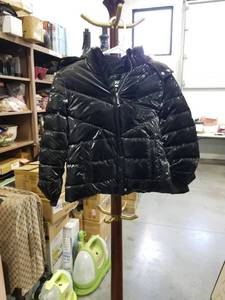 lot 1796 image: Justice Puffer Jacket XS 56 Black