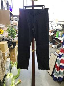 lot 1799 image: Tommy Hilfiger Black Pants P33W X 30L