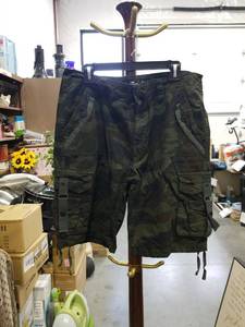lot 1800 image: Nick Danger Cargo Shorts Size 32