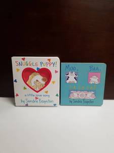 lot 2683 image: Sandra Boynton Snuggle Puppy & Moo Baa La La La Childrens Board Books Lot of 2