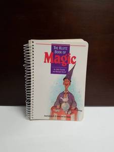 lot 2686 image: The Klutz Book of Magic by John Cassidy and Michael Stroud