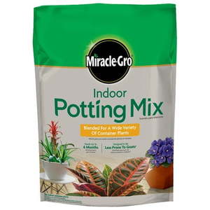 lot 4421 image: Miracle-Gro 6qt Indoor Potting Mix