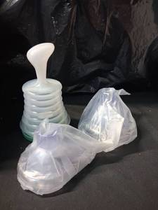 lot 4488 image: Choking Rescue Device with adult and child Face mask&nbsp