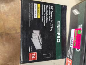 lot 8685 image: Case Of Interchange Pro 38 Crown 1.5in Leg Staples