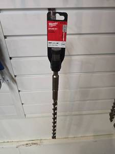lot 8768 image: (2) Milwaukee Tool Spline Bit 2-Cutter 34  x 16 Masonry Bit - Retail $40
