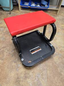 lot 8811 image: Pittsburgh Automotive Mechanics Roller Seat Red Padded&nbsp