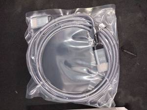 lot 6272 image: CAPSHI USB Cable with Braided Nylon Jacket