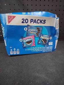 lot 6447 image: Oreo 20 Pack Variety Box Minis Double Stuf Cakesters
