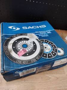 lot 13655 image: Sachs 311141025CMKIT 200mm Clutch Kit for VW Beetle