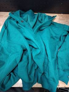 lot 14113 image: Teal Pullover Jacket with Collar and Snap Closures Medium