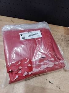 lot 14120 image: Smiry Rectangle Table Cloth, Waterproof Heavy Duty Vinyl Tablecloths, Wipeable Washable Table Cover for Kitchen and Dining Room (Red, 60in X 120in)
