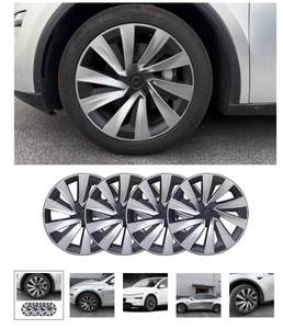 lot 3366 image: Wheel Cover Hubcap Silver and Black 21 inch set of four