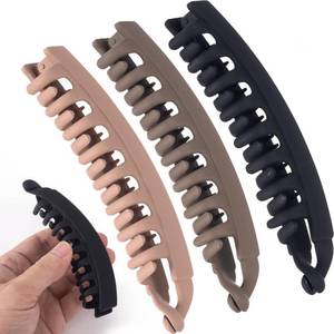 lot 10489 image: Winsyison 3pcs Banana Hair Clips, Non-Slip Large Hairstyle Claws for Women, Vintage 90 Style Classic Double Combs Hairpin Accessories for Curly Straight Short Hair- Black & Light Coffee & Coffee