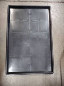 lot 5485 image: Dog crate plastic undercarriage 35x23.5 in