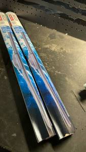 lot 11588 image: Bosch ICON Wiper Blades 18A 24A Set of 2