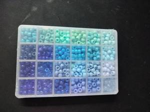 lot 18455 image: Bead Assortment Kit 24 Compartments Blue Green White Pony Beads