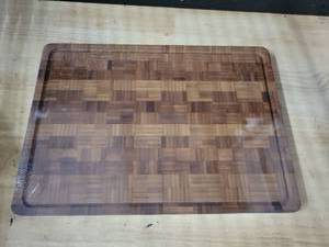 lot 19373 image: Cutting Board with Geometric Wood Pattern 16.5x12