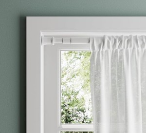 lot 3507 image: Zenna Home Easy To Install Adjustable Tension Smart Window 51 To 120, White