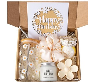 lot 4279 image: CHENOU Daisy Birthday Gifts Box Hair Clip Scrunchie Card