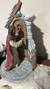 lot 40430 image: Jesus Knocking at the Door Religious Figurine