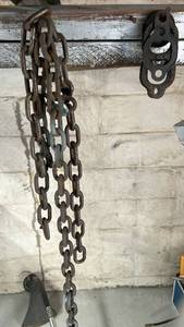lot 40498 image: Heavy Duty Steel Link Chain