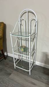 lot 60489 image: White Metal 3-Tier Glass Shelf Display Stand