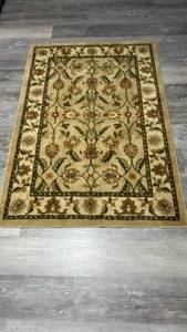 lot 60490 image: Traditional Floral Area Rug in Ivory and Gold 3x5