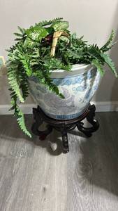 lot 60494 image: Large Blue and White Porcelain Fishbowl Planter with Carved Wood Stand
