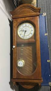 lot 60519 image: Verichron Quartz Westminster Chime Pendulum Wall Clock