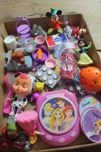 lot 1534 image: Misc. Toys