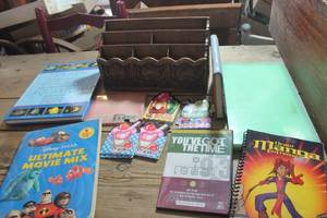 lot 1537 image: Vintage Desk Organizer and More