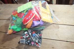 lot 1574 image: Bags of Legos