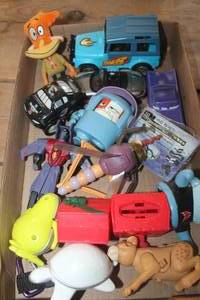 lot 1600 image: Flat of Misc. Toys