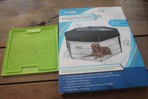 lot 1667 image: NIB Pet Playpen Cover and Cat LickMat