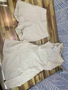 lot 411487 image: Fashion clothing matching top and bottom Beige