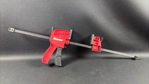 lot 23 image: Bauer Bar Clamp