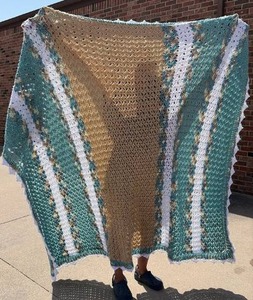 lot 60 image: Crocheted Throw Blanket Striped Teal White Beige