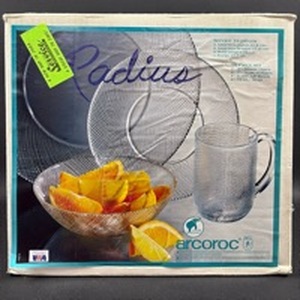 lot 74 image: Hot Find Arcoroc Radius Dish Set sealed in the box